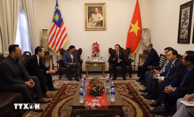 Phó Thủ tướng Chính phủ Trần Hồng Hà tiếp ông Richard Khor, Chủ tịch Phòng Thương mại Malaysia-Việt Nam (MVCC). (Ảnh: Bùi Hoàn/TTXVN)