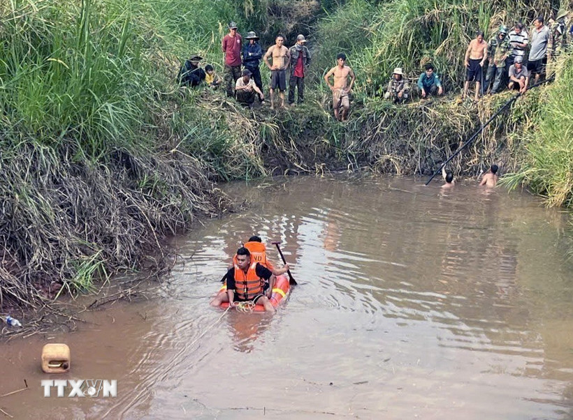 Hiện trường vụ tai nạn. (Ảnh: TTXVN phát)