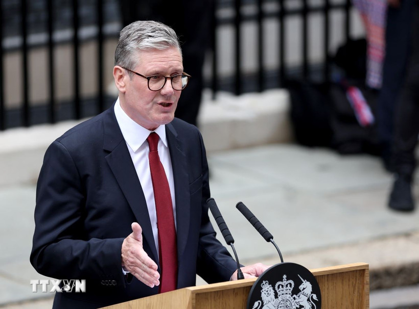 Thủ tướng Anh Keir Starmer phát biểu tại thủ đô London . (Ảnh: THX/TTXVN)