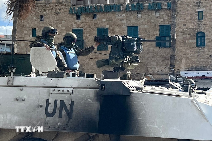 Đoàn xe của Lực lượng Lâm thời của Liên hợp quốc tại Liban (UNIFIL) được triển khai tại Sidon, Liban. (Ảnh: THX/TTXVN)