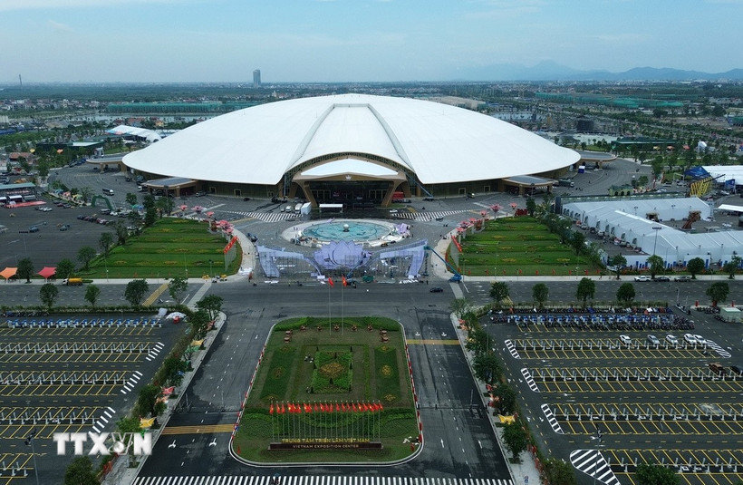 Trung tâm Triển lãm Việt Nam (Đông Anh, Hà Nội) sẽ được khánh thành vào dịp 19/8, phục vụ cho Triển lãm thành tựu đất nước nhân kỷ niệm 80 năm Quốc khánh, với chủ đề: "80 năm Hành trình Độc lập-Tự do-Hạnh phúc". (Ảnh: Quốc Khánh/TTXVN)
