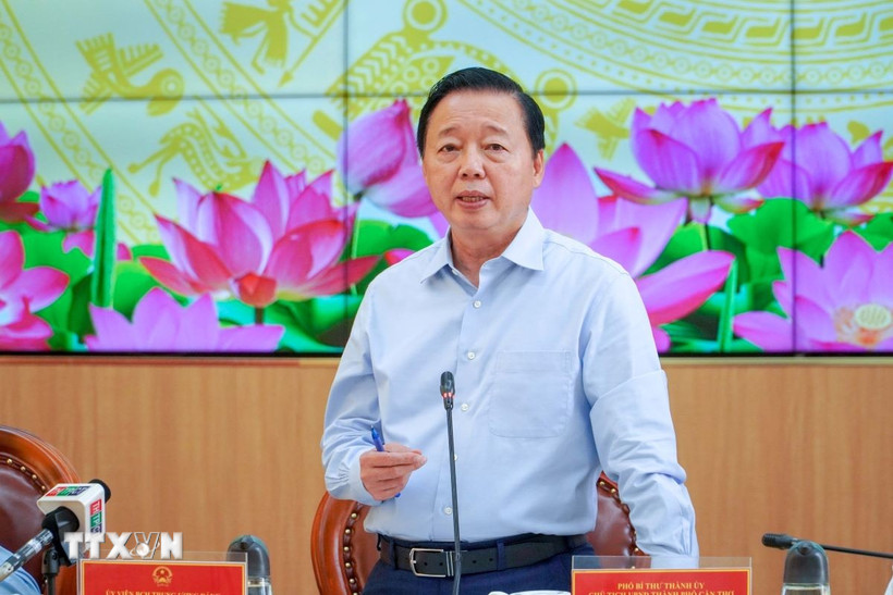 Phó Thủ tướng Trần Hồng Hà phát biểu tại cuộc họp. (Ảnh: TTXVN phát)