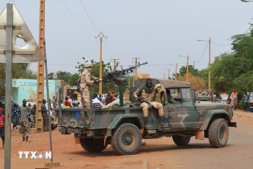 Binh sỹ Mali tuần tra tại khu vực Gao. (Ảnh: AFP/ TTXVN)