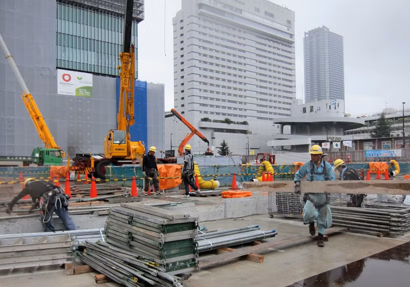 Một công trường xây dựng ở Nhật Bản. (Ảnh: nikkei asia)
