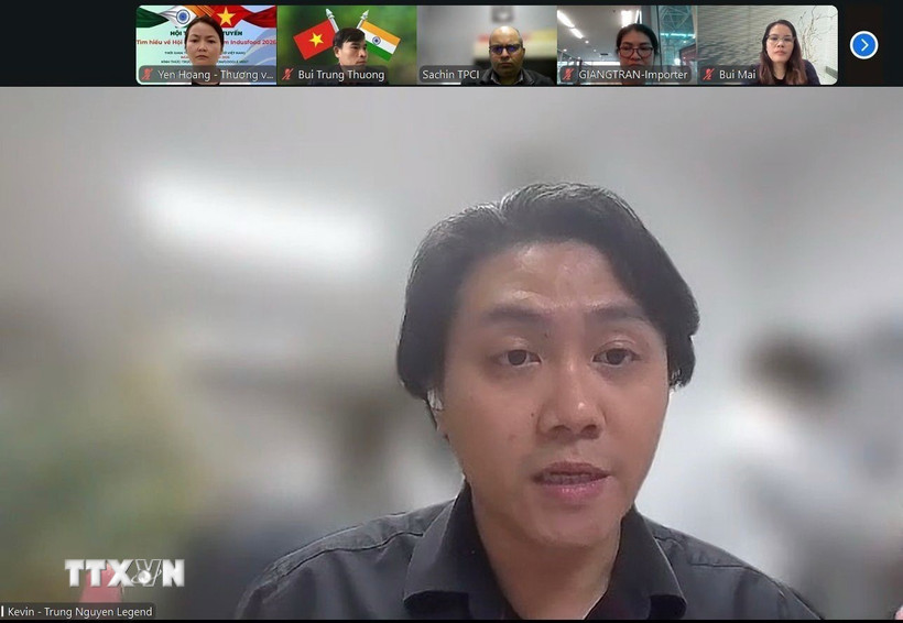 Đại diện Cà phê Trung Nguyên trao đổi tại hội thảo. (Ảnh: Ngọc Thúy/TTXVN)