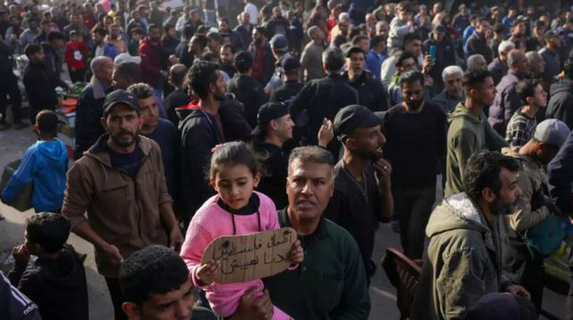 Hàng trăm người Palestine biểu tình ở phía Bắc Gaza vào ngày 25/3. (Ảnh: AFP)