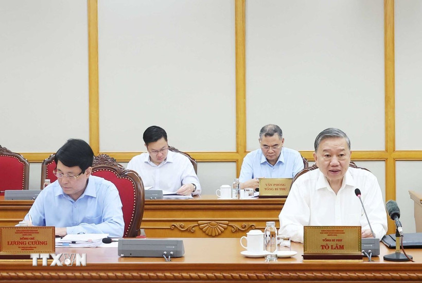 Tổng Bí thư Tô Lâm chủ trì cuộc họp của Bộ Chính trị, Ban Bí thư. (Ảnh: Thống Nhất/TTXVN)
