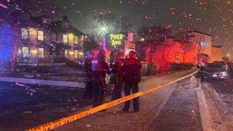 Cảnh sát tại hiện trường vụ xả súng. (Ảnh: CBC)