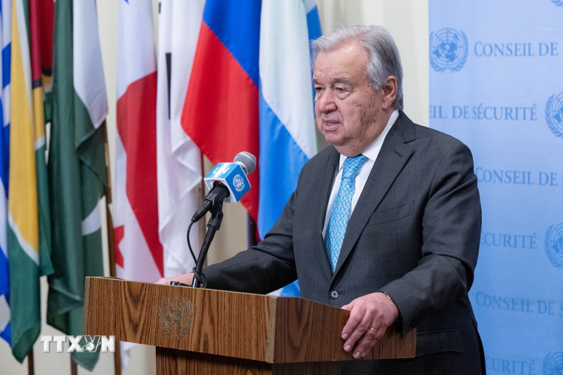 Tổng thư ký Liên hợp quốc Antonio Guterres trong cuộc họp báo tại New York, Mỹ ngày 17/12/2025. (Ảnh: THX/TTXVN)