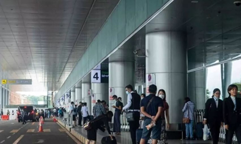Hành khách tại sân bay Myanmar. (Ảnh: thehansindia)