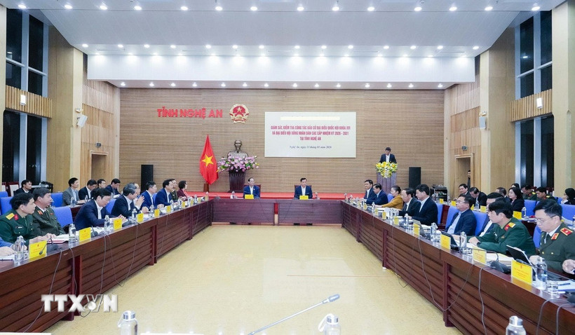 Quang cảnh buổi giám sát. (Ảnh: Trịnh Duy Hưng/TTXVN)