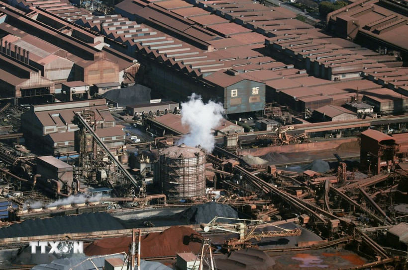 Nhà máy của tập đoàn thép Nippon Steel ở Hiroshima, Nhật Bản. (Ảnh: Kyodo/TTXVN)