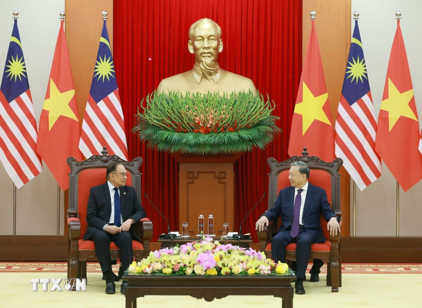 Tổng Bí thư Tô Lâm tiếp Thủ tướng Malaysia Anwar Ibrahim. (Ảnh: Thống Nhất/TTXVN)