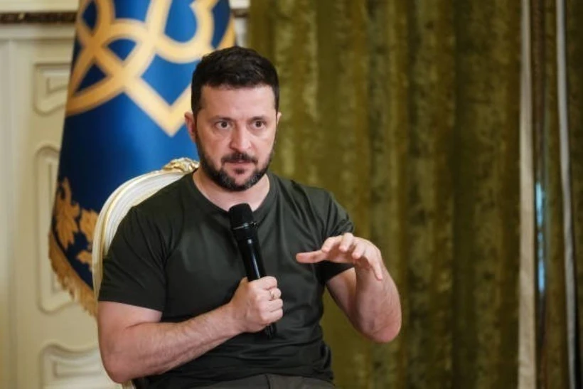 Tổng thống Ukraine Volodymir Zelensky phát biểu họp báo tại thủ đô Kiev. (Ảnh: Getty Images/ TTXVN)