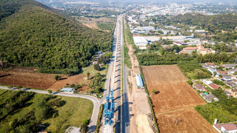 Một công trường xây dựng tuyến đường sắt Trung Quốc-Thái Lan ở tỉnh Nakhon Ratchasima, Thái Lan. (Ảnh: Xinhua)