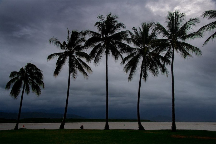 Những đám mây giông báo hiệu cơn bão Narelle sắp đổ bộ. (Ảnh: AAP)