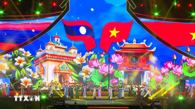 Đêm nghệ thuật đặc biệt khẳng định sức sống bền chặt của quan hệ Việt–Lào