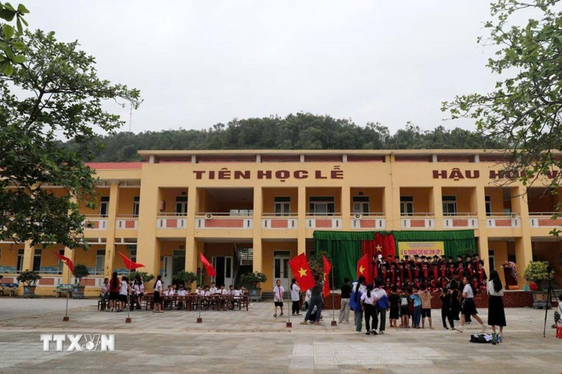 Trường Tiểu học Hải Thanh A bị tố thu, chi quỹ vận động tài trợ giáo dục, quỹ phụ huynh có nhiều bất cập. (Ảnh: Nguyễn Nam/TTXVN)