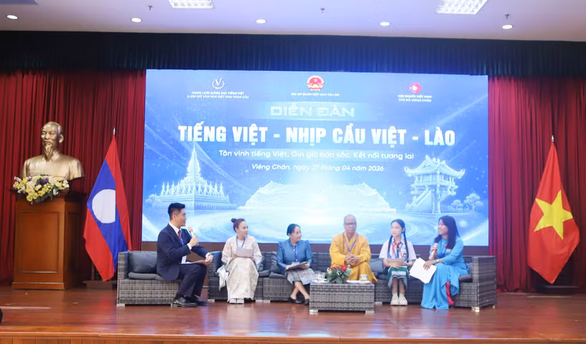 Phiên tọa đàm về thực trạng dạy và học tiếng Việt, các mô hình hiệu quả và vai trò của tiếng Việt trong việc củng cố khối đại đoàn kết toàn Bett88 Làm giàu đẳng cấp. (Ảnh: Xuân Tú/TTXVN)