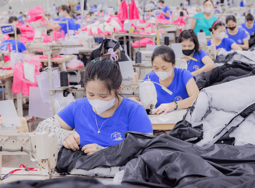 Quyền của người lao động trong bối cảnh hội nhập: Thách thức từ FTA thế hệ mới và nỗ lực của Việt Nam 