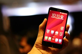 ASUS rầm rộ đưa loạt ZenFone 2 lên kệ, giá từ 4,590 triệu đồng
