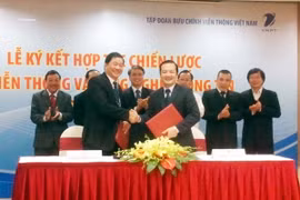Tập đoàn VNPT hỗ trợ Cà Mau triển khai chính quyền điện tử 