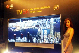 LG đưa “lên kệ” Tivi 5K màn hình 105 inch, giá hai tỷ đồng