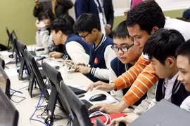 Sau chương trình kéo dài hai ngày, các học sinh đã có thể lập trình được gamemobile đơn giản. (Ảnh: T.H/Vietnam+)