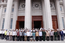 Bàn giao công trình Nhà Quốc hội phục vụ Kỳ họp thứ nhất Quốc hội Lào