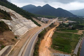 Sớm hoàn thiện thủ tục đầu tư cao tốc Bắc-Nam đoạn Hòa Liên-Túy Loan