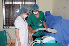 Các bệnh viện lập phòng khám từ xa tư vấn, điều trị người mắc COVID-19