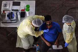 Singapore không ghi nhận vaccine liên quan đến đau tim hoặc đột quỵ