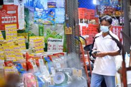 Thái Lan giữ nguyên lãi suất, hạ dự báo tăng trưởng kinh tế năm 2021