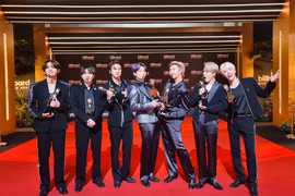 Lập 23 kỷ lục, BTS "tiến vào" Đại sảnh danh vọng 2022 của Guinness