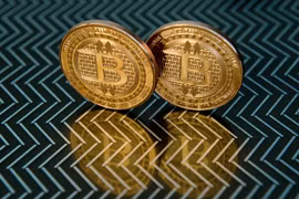 Đồng tiền kỹ thuật số Bitcoin lần đầu vượt mốc 50.000 USD