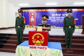 Ngày hội bầu cử của cán bộ, chiến sỹ và nhân dân xã đảo Thổ Châu