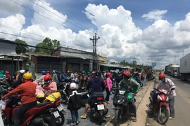 Bến Tre khuyến cáo người dân không tự phát về quê để phòng dịch