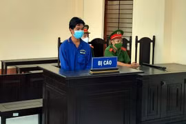 Phạt 12 tháng tù với đối tượng đánh bị thương công an trực chốt