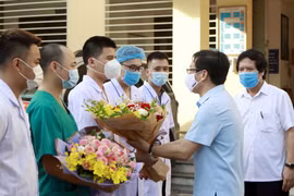 Vĩnh Phúc cử bác sỹ, nhân viên y tế hỗ trợ Bắc Giang phòng, chống dịch