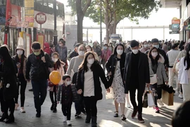 Hong Kong đóng cửa trường học, Thái Lan gia hạn tình trạng khẩn cấp