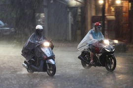 Bắc Bộ và Bắc Trung Bộ có mưa rải rác, đề phòng thời tiết cực đoan