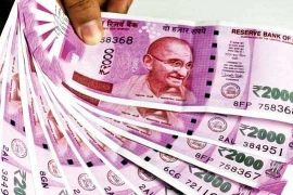 Ấn Độ mở rộng chương trình nới lỏng định lượng, hạ dự báo tăng trưởng