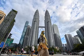 Malaysia nới lỏng quy định phòng dịch COVID-19 vào dịp Tết Nguyên Đán