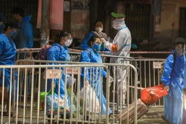 Đảm bảo sức khỏe, an toàn tính mạng của nhân dân Thủ đô trước đại dịch