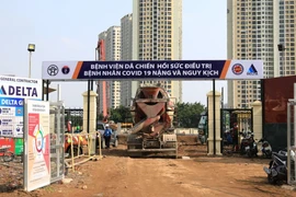 [Video] Hà Nội gấp rút hoàn thiện bệnh viện dã chiến 500 giường