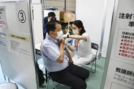 Dịch COVID-19: Nhật Bản nỗ lực đẩy nhanh tiêm phòng cho người cao tuổi