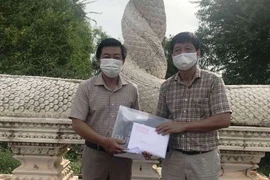 Kiên Giang hỗ trợ lao động Việt Nam tại Campuchia gặp khó khăn vì dịch