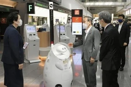 Thủ tướng Suga để ngỏ khả năng Olympic Tokyo diễn ra không khán giả