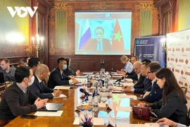 Doanh nghiệp Việt Nam và Nga đẩy mạnh hợp tác chống COVID-19