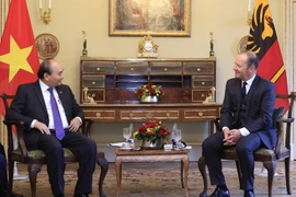 Chủ tịch nước đề nghị bang Geneva tạo thuận lợi cho đầu tư, kinh doanh